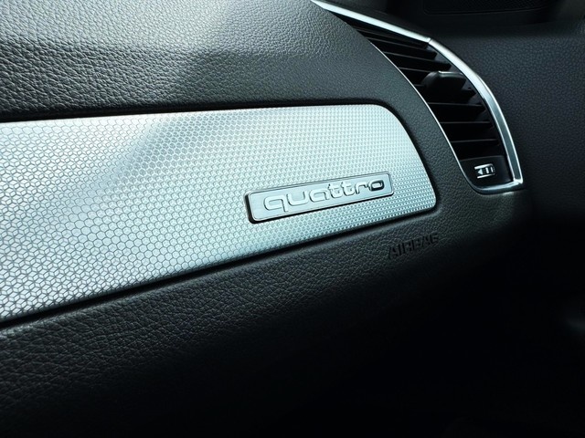 AudiQ5 S line edition 2.0 TDI clean diesel quattro 110 kW (150 CV) Vehículo usado en Barcelona - 26