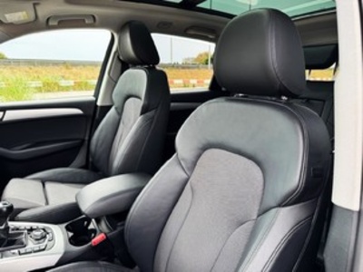 Audi Q5 S line edition 2.0 TDI clean diesel quattro 110 kW (150 CV) Audi Q5 S line edition 2.0 TDI clean diesel quattro 110 kW (150 CV)