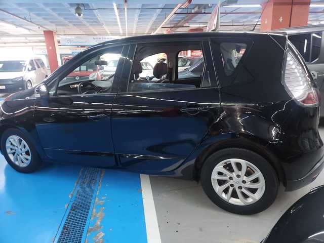 RenaultScenic dCi 110 Business Energy S&S 81 kW (110 CV) Vehículo usado en Barcelona - 5