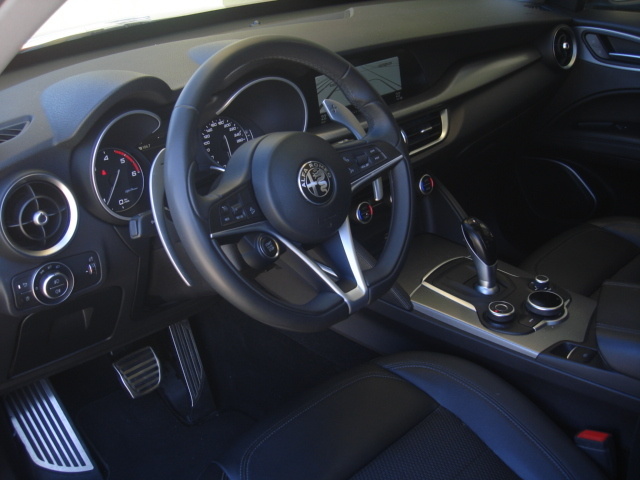 Alfa RomeoStelvio 2.2 Diésel Veloce Q4 Auto 154 kW (210 CV) Vehículo usado en Barcelona - 13