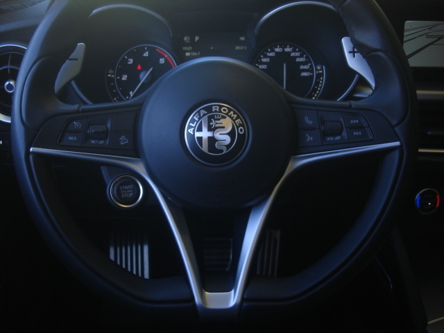 Alfa RomeoStelvio 2.2 Diésel Veloce Q4 Auto 154 kW (210 CV) Vehículo usado en Barcelona - 15