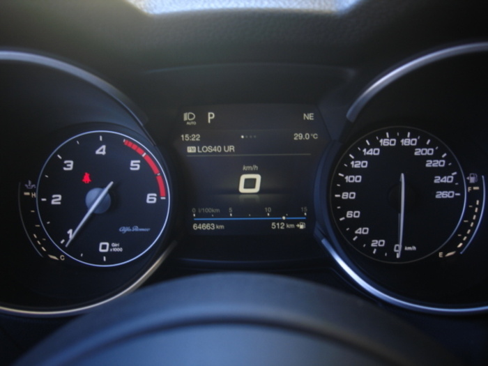 Alfa RomeoStelvio 2.2 Diésel Veloce Q4 Auto 154 kW (210 CV) Vehículo usado en Barcelona - 16 Alfa RomeoStelvio 2.2 Diésel Veloce Q4 Auto 154 kW (210 CV) Vehículo usado en Barcelona - 16