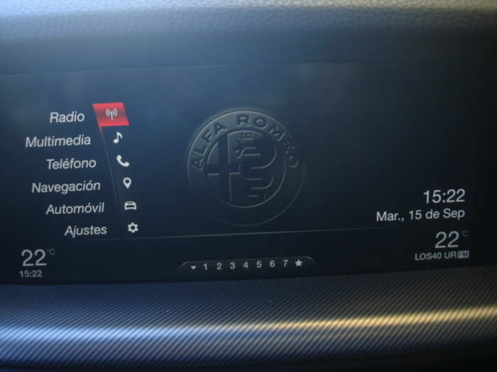 Alfa RomeoStelvio 2.2 Diésel Veloce Q4 Auto 154 kW (210 CV) Vehículo usado en Barcelona - 19 Alfa RomeoStelvio 2.2 Diésel Veloce Q4 Auto 154 kW (210 CV) Vehículo usado en Barcelona - 19