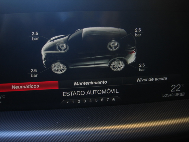 Alfa RomeoStelvio 2.2 Diésel Veloce Q4 Auto 154 kW (210 CV) Vehículo usado en Barcelona - 24