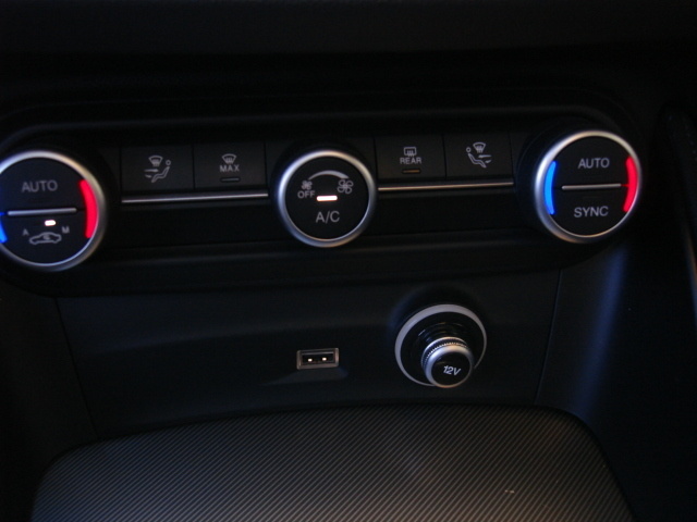Alfa RomeoStelvio 2.2 Diésel Veloce Q4 Auto 154 kW (210 CV) Vehículo usado en Barcelona - 26