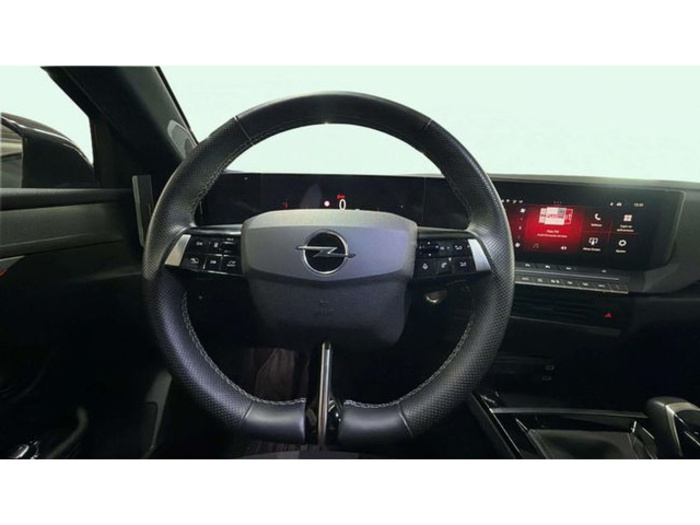 OpelAstra 1.2 Turbo XHT GS 96 kW (130 CV) Vehículo usado en Barcelona - 11 OpelAstra 1.2 Turbo XHT GS 96 kW (130 CV) Vehículo usado en Barcelona - 11