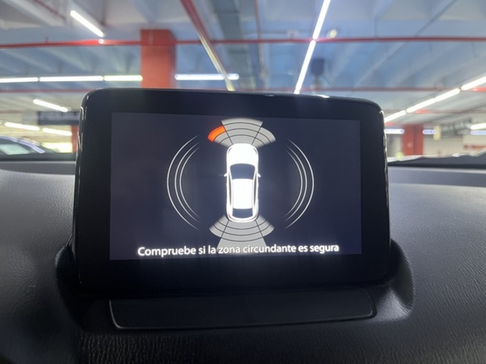 MazdaCX-3 2.0 G Zenith White 2WD AT 89 kW (121 CV) Vehículo usado en Barcelona - 26 MazdaCX-3 2.0 G Zenith White 2WD AT 89 kW (121 CV) Vehículo usado en Barcelona - 26