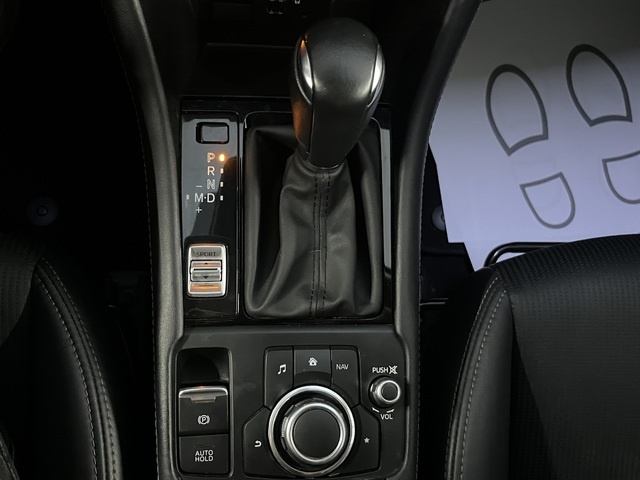 MazdaCX-3 2.0 G Zenith White 2WD AT 89 kW (121 CV) Vehículo usado en Barcelona - 28