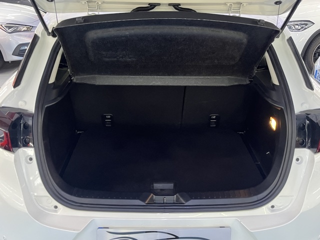 MazdaCX-3 2.0 G Zenith White 2WD AT 89 kW (121 CV) Vehículo usado en Barcelona - 30