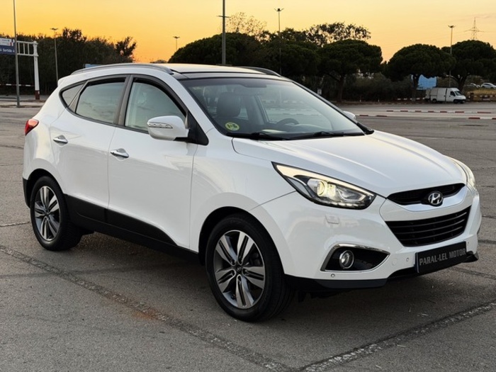 Hyundaiix35 2.0 CRDI Style S 4x4 Auto 135 kW (184 CV) Vehículo usado en Barcelona - 1 Hyundaiix35 2.0 CRDI Style S 4x4 Auto 135 kW (184 CV) Vehículo usado en Barcelona - 1