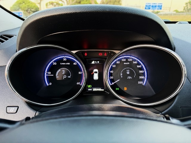 Hyundaiix35 2.0 CRDI Style S 4x4 Auto 135 kW (184 CV) Vehículo usado en Barcelona - 19