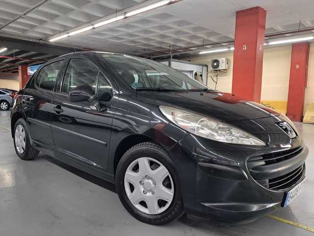 Peugeot207 1.4 Urban 54 kW (75 CV) Vehículo usado en Barcelona - 1