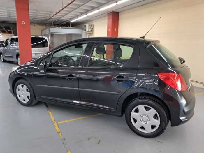 Peugeot207 1.4 Urban 54 kW (75 CV) Vehículo usado en Barcelona - 10 Peugeot207 1.4 Urban 54 kW (75 CV) Vehículo usado en Barcelona - 10