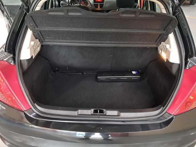 Peugeot207 1.4 Urban 54 kW (75 CV) Vehículo usado en Barcelona - 18