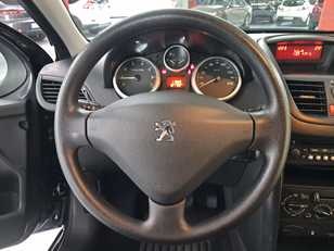 Peugeot 207 1.4 Urban 54 kW (75 CV)