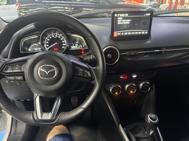MazdaMazda 2 1.5 G e-SKYACTIV Homura 66 kW (90 CV) Vehículo usado en Barcelona - 11