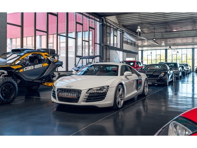 AudiR8 4.2 FSI V8 quattro 309 kW (420 CV) R tronic