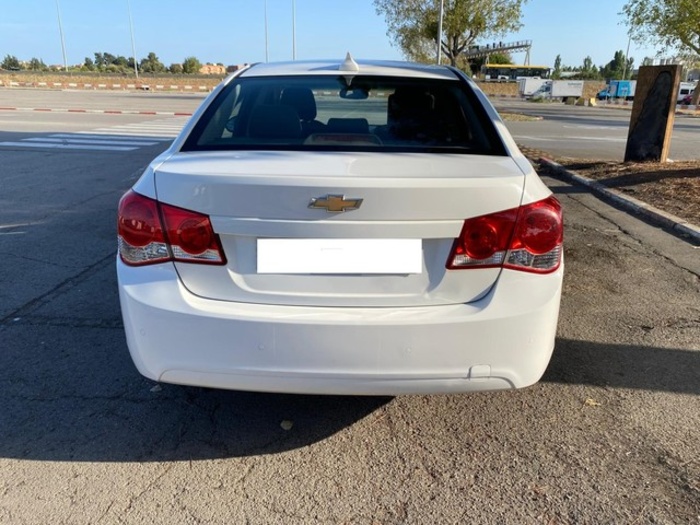 ChevroletCruze 1.6 16V LS+ AA 83 kW (113 CV) Vehículo usado en Barcelona - 5 ChevroletCruze 1.6 16V LS+ AA 83 kW (113 CV) Vehículo usado en Barcelona - 5