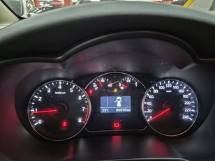 Kia Carens 1.6 GDi Drive 99 kW (135 CV)