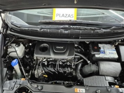 Kia Carens 1.6 GDi Drive 99 kW (135 CV) Kia Carens 1.6 GDi Drive 99 kW (135 CV)