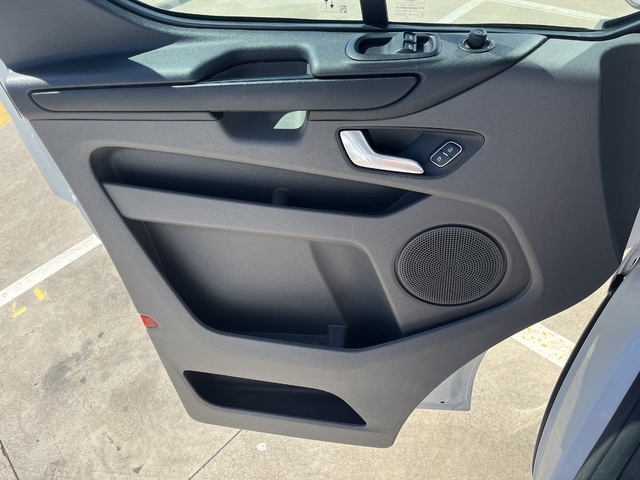 FordTransit Custom Kombi 2.0 TDCI 320 L1 Trend 96 kW (130 CV) Vehículo usado en Barcelona - 16
