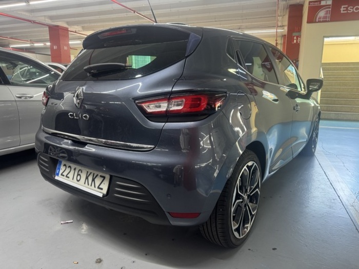 RenaultClio Zen Energy dCi 66 kW (90 CV) Vehículo usado en Barcelona - 9 RenaultClio Zen Energy dCi 66 kW (90 CV) Vehículo usado en Barcelona - 9