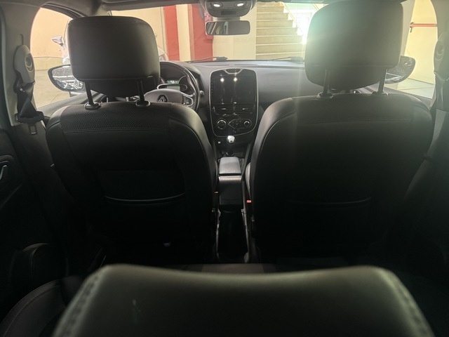 RenaultClio Zen Energy dCi 66 kW (90 CV) Vehículo usado en Barcelona - 12