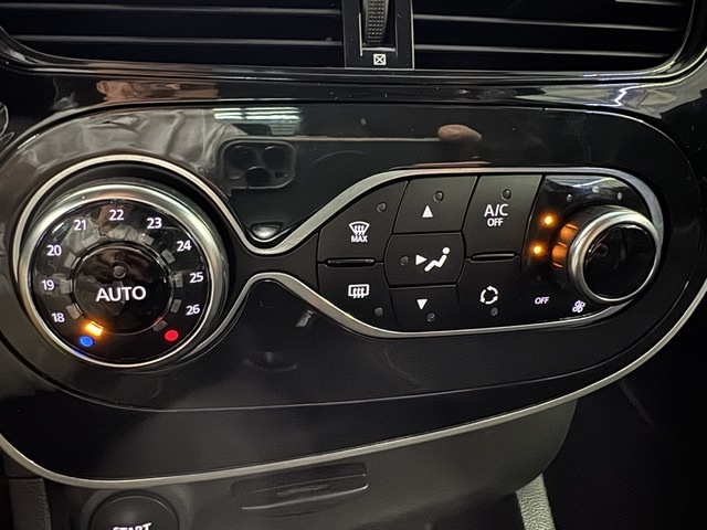 RenaultClio Zen Energy dCi 66 kW (90 CV) Vehículo usado en Barcelona - 24