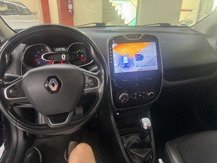 RenaultClio Zen Energy dCi 66 kW (90 CV) Vehículo usado en Barcelona - 25 RenaultClio Zen Energy dCi 66 kW (90 CV) Vehículo usado en Barcelona - 25