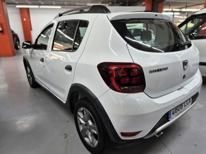 DaciaSandero Stepway Comfort TCe 66 kW (90 CV) Vehículo usado en Barcelona - 3 DaciaSandero Stepway Comfort TCe 66 kW (90 CV) Vehículo usado en Barcelona - 3