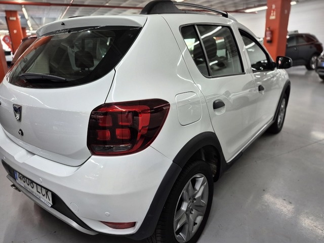 DaciaSandero Stepway Comfort TCe 66 kW (90 CV) Vehículo usado en Barcelona - 5