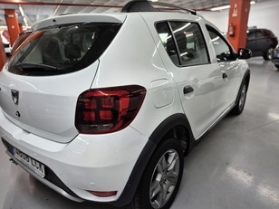 Dacia Sandero Stepway Comfort TCe 66 kW (90 CV)