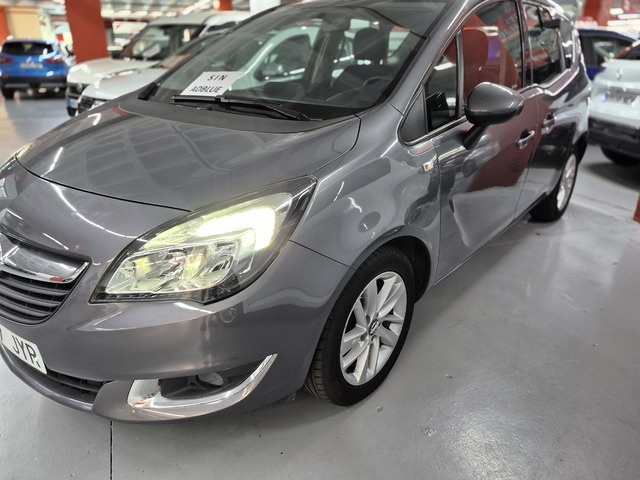 OpelMeriva 1.6 CDTi S&S Ecoflex Excellence 81 kW (110 CV) Vehículo usado en Barcelona - 2