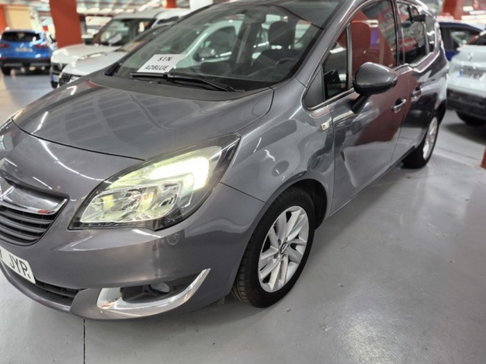 OpelMeriva 1.6 CDTi S&S Ecoflex Excellence 81 kW (110 CV) Vehículo usado en Barcelona - 2 OpelMeriva 1.6 CDTi S&S Ecoflex Excellence 81 kW (110 CV) Vehículo usado en Barcelona - 2