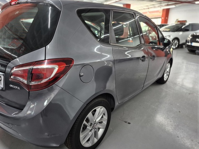OpelMeriva 1.6 CDTi S&S Ecoflex Excellence 81 kW (110 CV) Vehículo usado en Barcelona - 5 OpelMeriva 1.6 CDTi S&S Ecoflex Excellence 81 kW (110 CV) Vehículo usado en Barcelona - 5