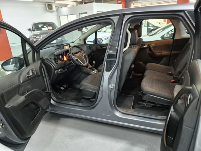 OpelMeriva 1.6 CDTi S&S Ecoflex Excellence 81 kW (110 CV) Vehículo usado en Barcelona - 7 OpelMeriva 1.6 CDTi S&S Ecoflex Excellence 81 kW (110 CV) Vehículo usado en Barcelona - 7