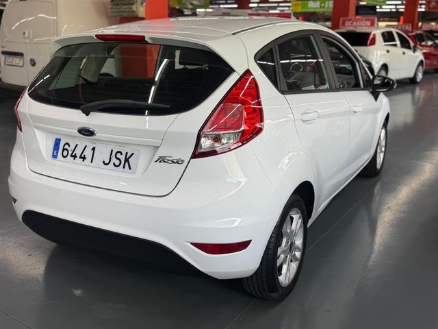 FordFiesta 1.25 Duratec Trend 60 kW (82 CV) Vehículo usado en Barcelona - 4