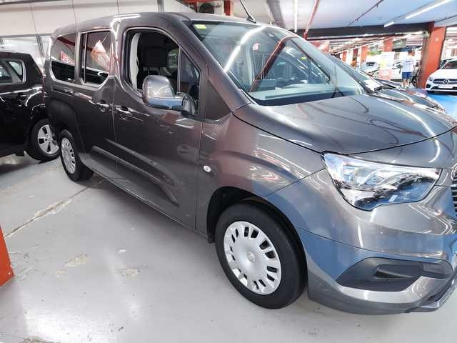OpelCombo Life 1.5 TD S&S Selective XL 96 kW (131 CV) Vehículo usado en Barcelona - 2