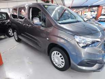 Opel Combo Life 1.5 TD S&S Selective XL 96 kW (131 CV) Opel Combo Life 1.5 TD S&S Selective XL 96 kW (131 CV)