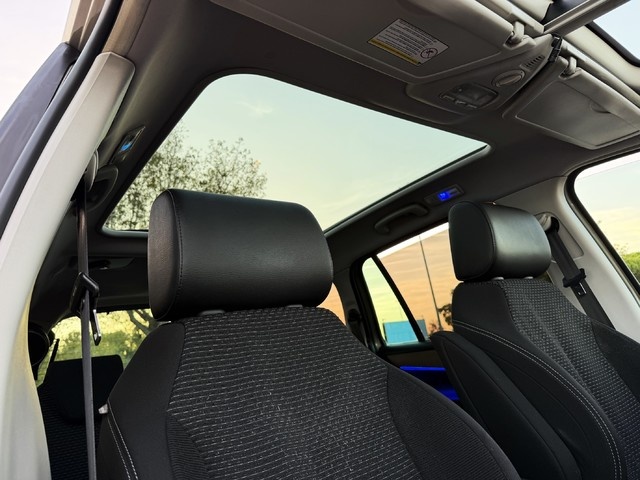 CitroenGrand C4 Picasso 1.6 HDI Exclusive 82 kW (112 CV) Vehículo usado en Barcelona - 12