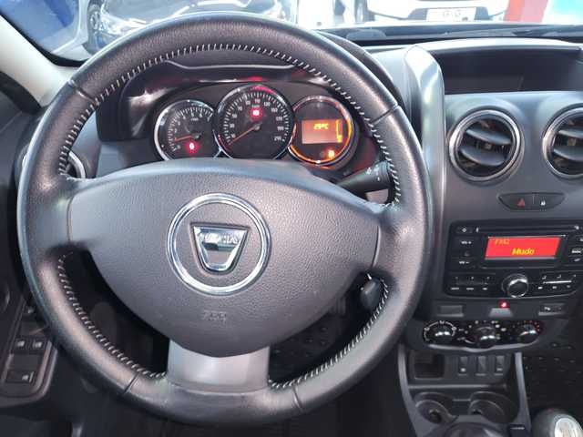 DaciaDuster Ambiance TCE 4X4 92 kW (125 CV) Vehículo usado en Barcelona - 9