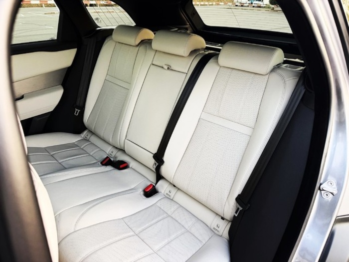 Land RoverRange Rover Velar 2.0 I4 R-Dynamic S 4WD Auto 150 kW (204 CV) Vehículo usado en Barcelona - 10 Land RoverRange Rover Velar 2.0 I4 R-Dynamic S 4WD Auto 150 kW (204 CV) Vehículo usado en Barcelona - 10