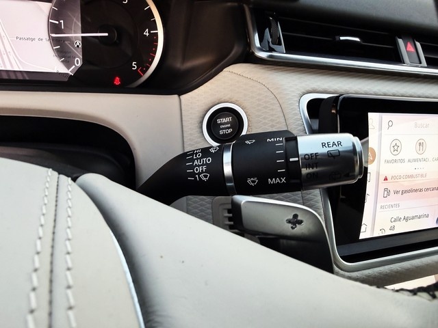 Land RoverRange Rover Velar 2.0 I4 R-Dynamic S 4WD Auto 150 kW (204 CV) Vehículo usado en Barcelona - 20