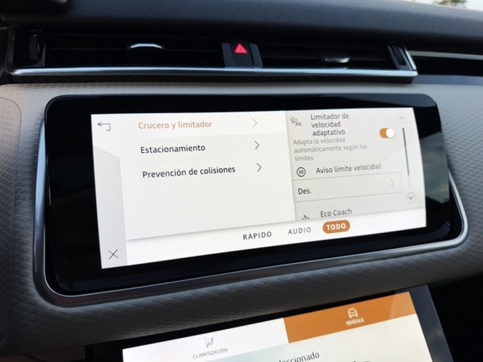 Land RoverRange Rover Velar 2.0 I4 R-Dynamic S 4WD Auto 150 kW (204 CV) Vehículo usado en Barcelona - 25 Land RoverRange Rover Velar 2.0 I4 R-Dynamic S 4WD Auto 150 kW (204 CV) Vehículo usado en Barcelona - 25