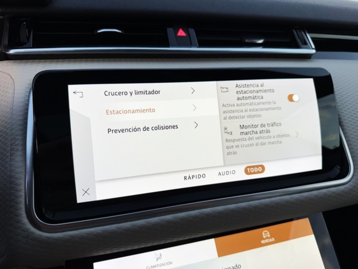 Land RoverRange Rover Velar 2.0 I4 R-Dynamic S 4WD Auto 150 kW (204 CV) Vehículo usado en Barcelona - 26 Land RoverRange Rover Velar 2.0 I4 R-Dynamic S 4WD Auto 150 kW (204 CV) Vehículo usado en Barcelona - 26