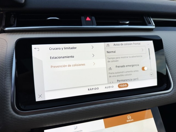 Land RoverRange Rover Velar 2.0 I4 R-Dynamic S 4WD Auto 150 kW (204 CV) Vehículo usado en Barcelona - 27 Land RoverRange Rover Velar 2.0 I4 R-Dynamic S 4WD Auto 150 kW (204 CV) Vehículo usado en Barcelona - 27