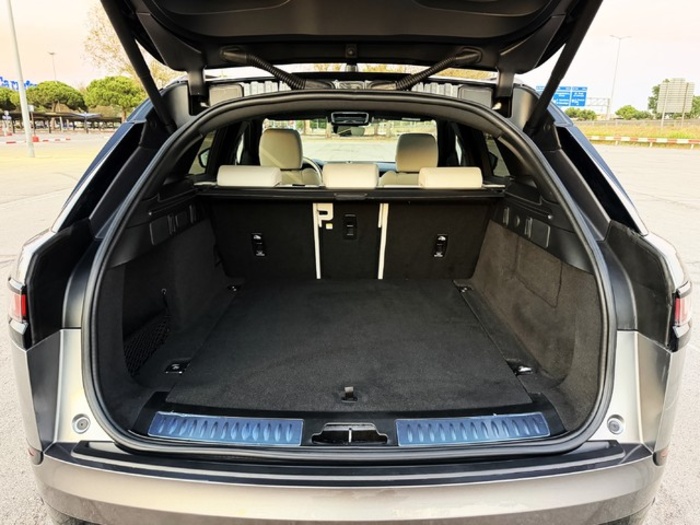 Land RoverRange Rover Velar 2.0 I4 R-Dynamic S 4WD Auto 150 kW (204 CV) Vehículo usado en Barcelona - 36 Land RoverRange Rover Velar 2.0 I4 R-Dynamic S 4WD Auto 150 kW (204 CV) Vehículo usado en Barcelona - 36