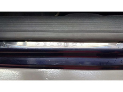 Peugeot 508 BlueHDi 180 S&S GT Line EAT8 132 kW (180 CV) Peugeot 508 BlueHDi 180 S&S GT Line EAT8 132 kW (180 CV)