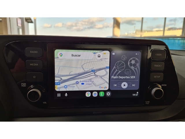 HyundaiBayon 1.0 TGDI 48V Tecno 74 kW (100 CV) Vehículo usado en Barcelona - 17