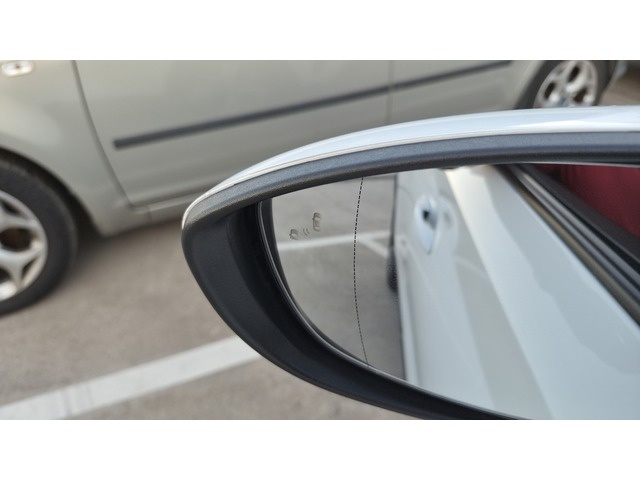 HyundaiBayon 1.0 TGDI 48V Tecno 74 kW (100 CV) Vehículo usado en Barcelona - 31